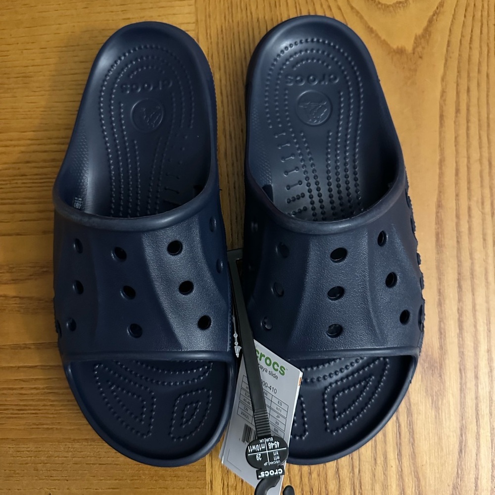 NWT CROCS Baya SLIDE NAVY Men 11 Unisex Relaxed Fit